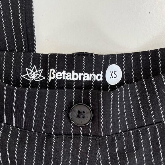 Betabrand Dress Pant Yoga Pants
Boot-Cut Classic Pinkstripe XS - Picture 4 of 5
